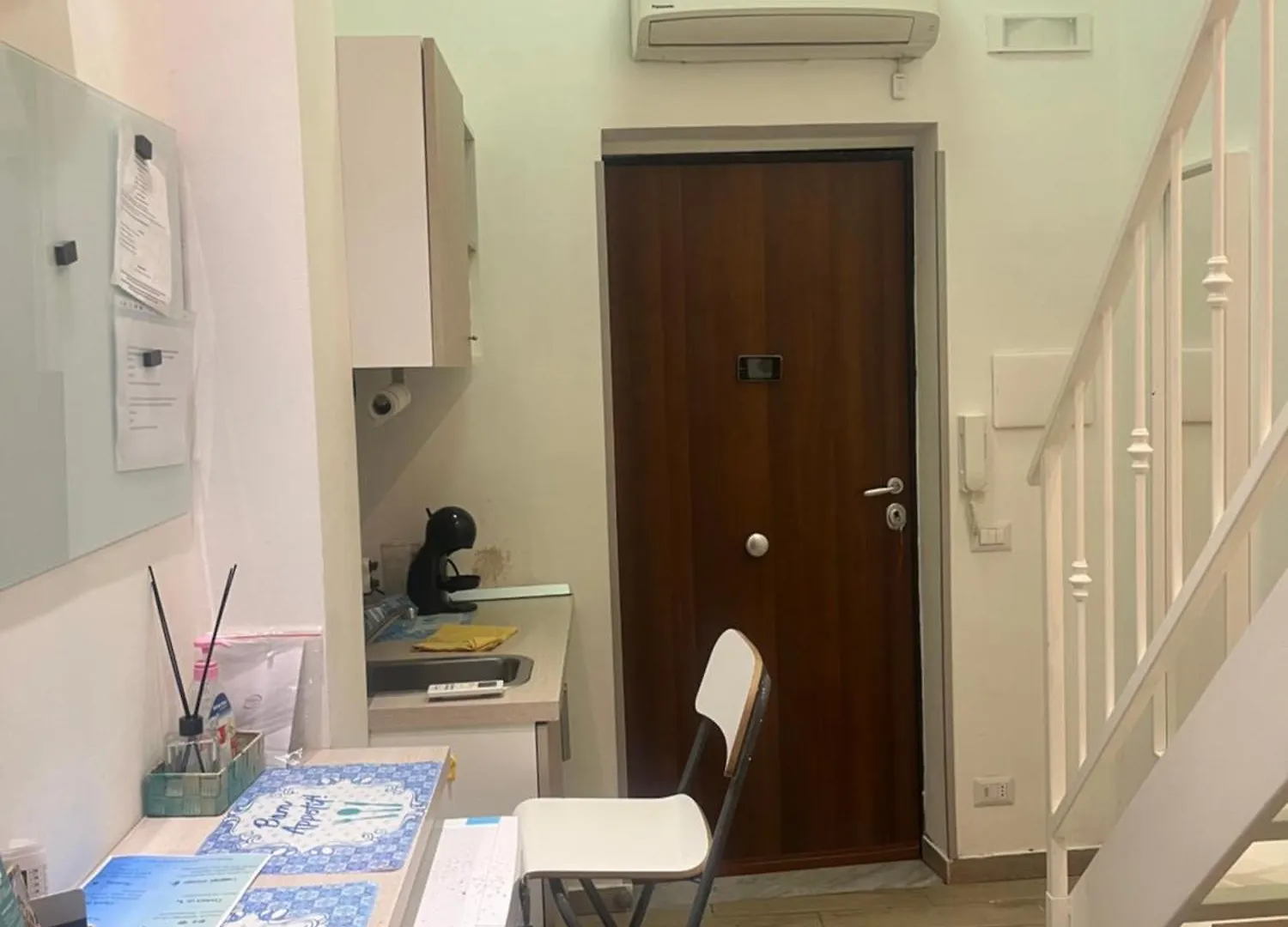 ナポリ Casa Ferrieri Bed & Breakfast イタリア